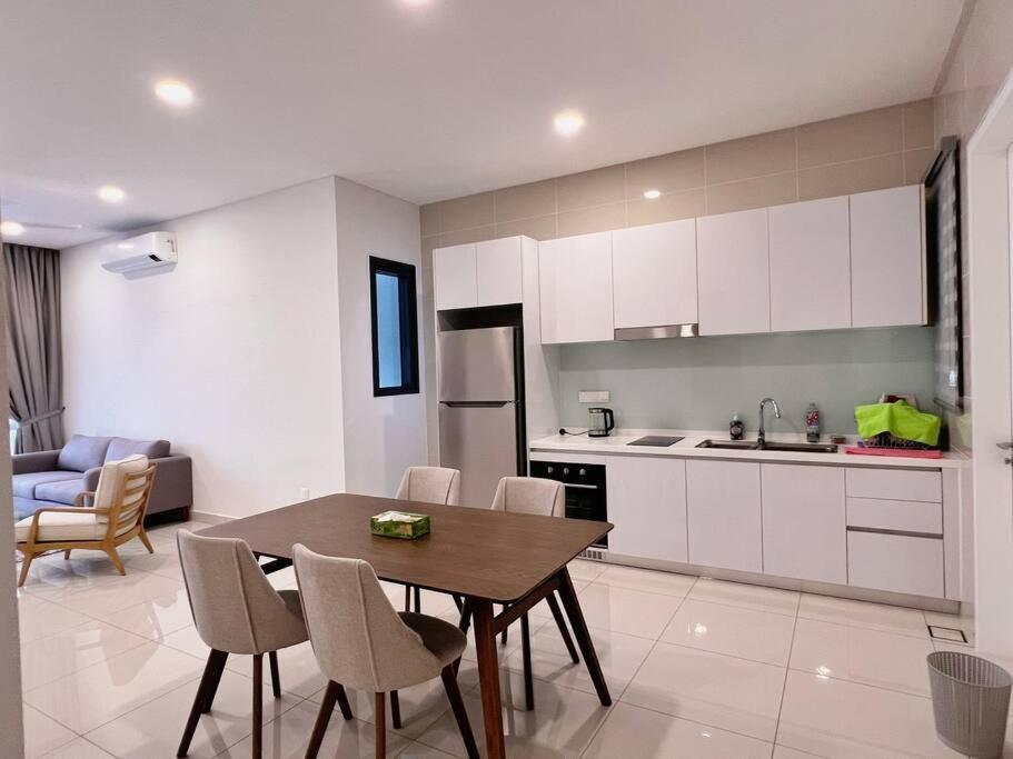 Pangsapuri Ample 2br 4px Seputeh @ Near Midvalley & Garden Mall, Old Klang Road Kuala Lumpur
